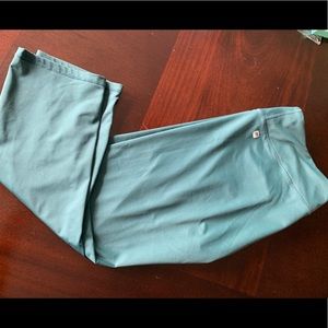Fabletics Capri leggings size 8